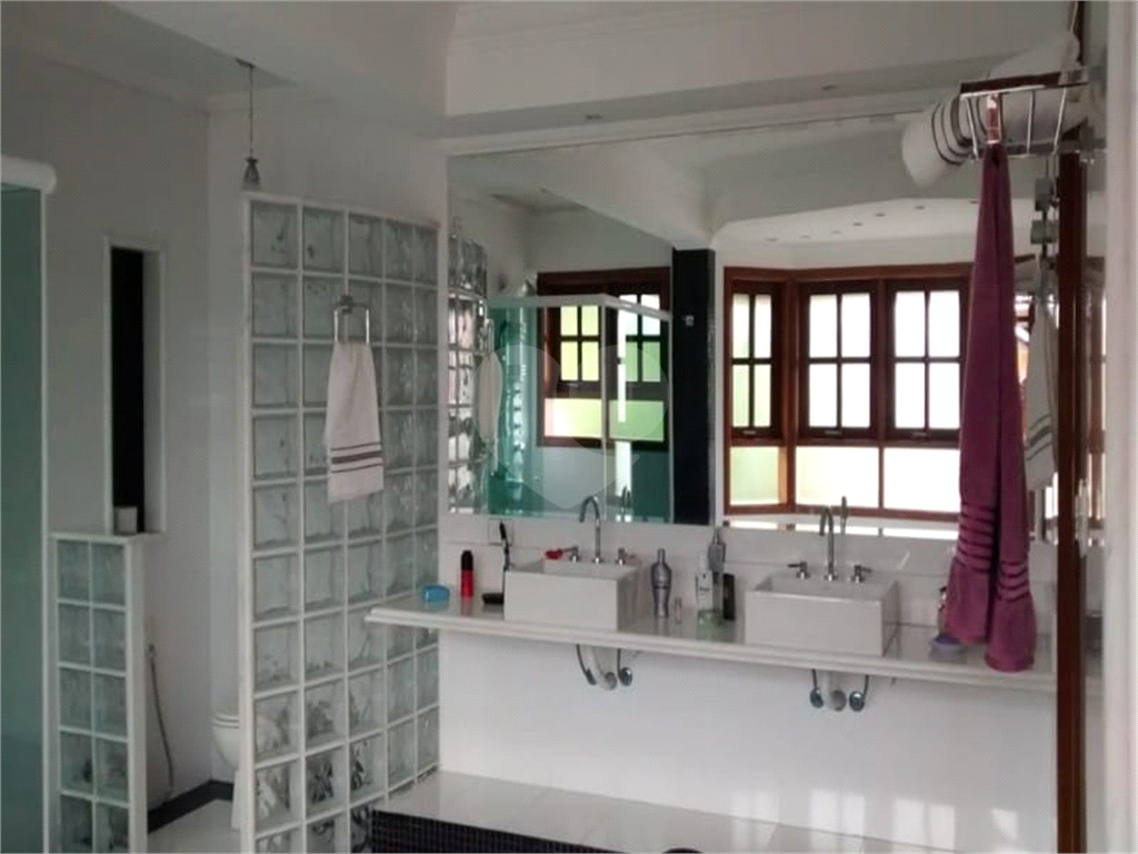 Casa com piscina no Horto Florestal