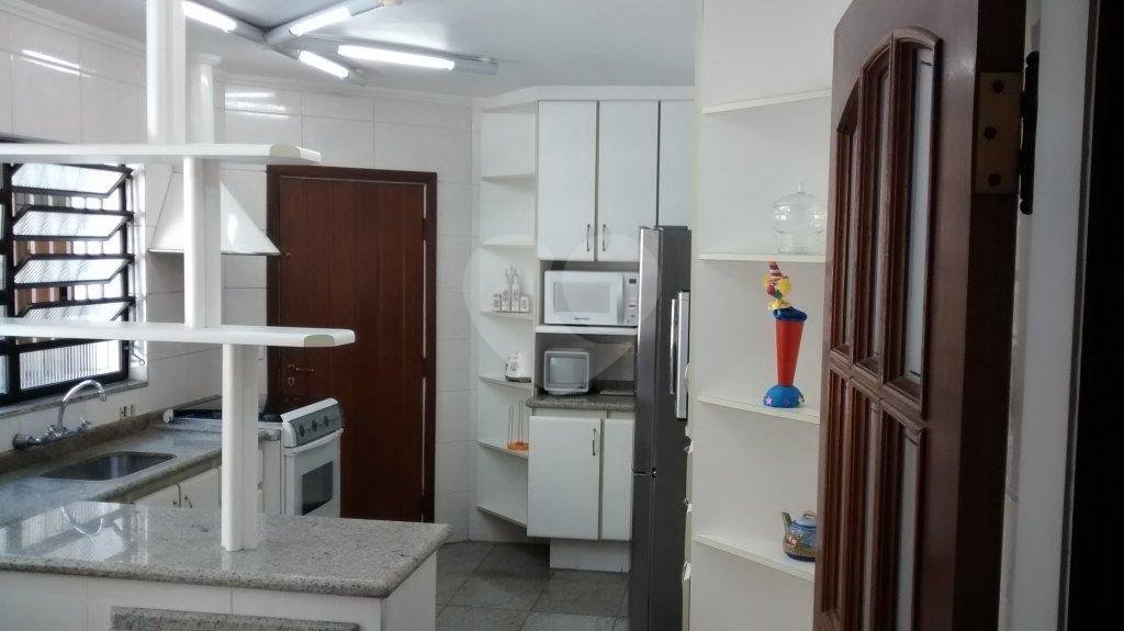 Casa com piscina no Horto Florestal