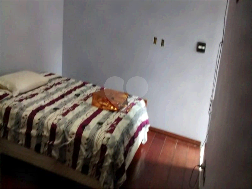 Casa com piscina no Horto Florestal