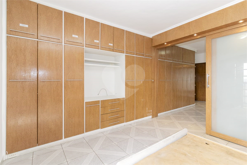 Sobrado à venda com 3 quartos, 310m² - Foto 16