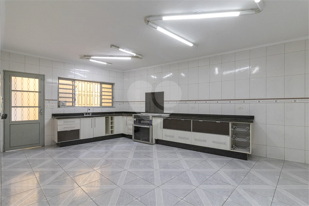 Sobrado à venda com 3 quartos, 310m² - Foto 57