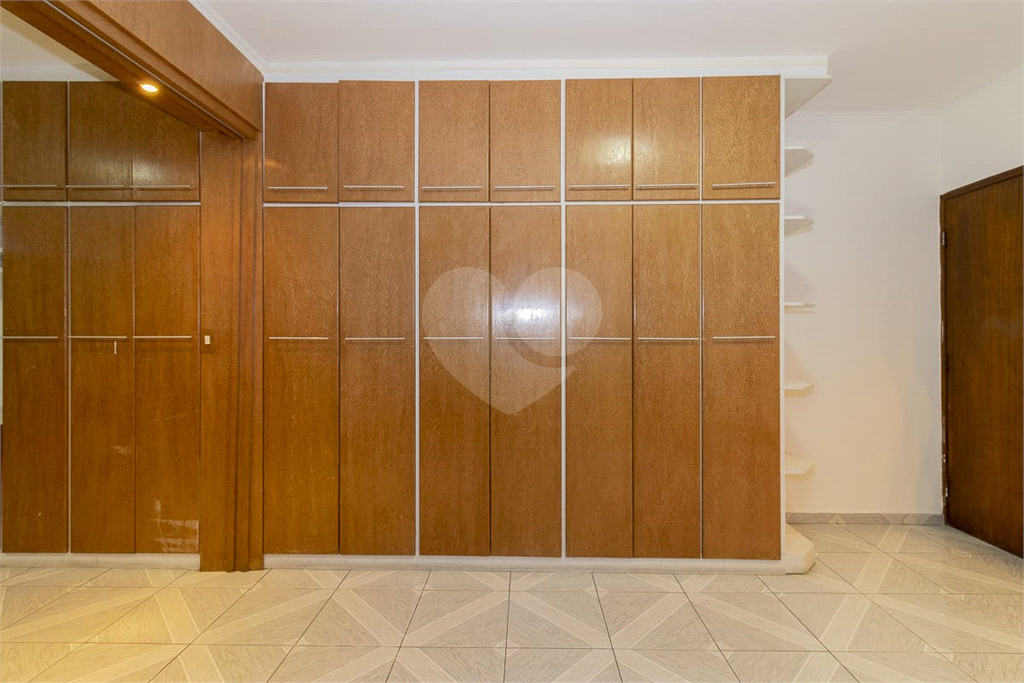 Sobrado à venda com 3 quartos, 310m² - Foto 19