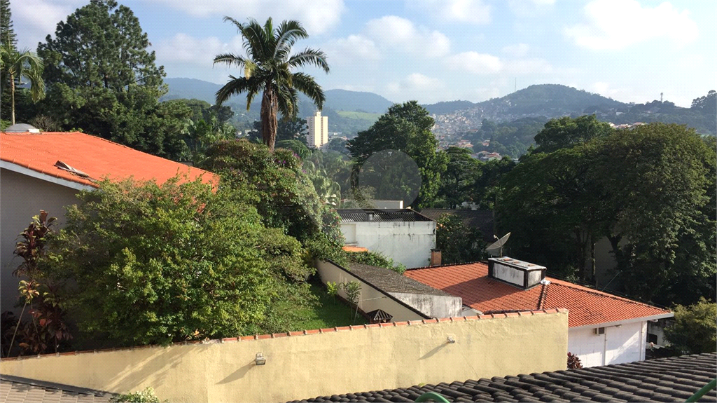 SOBRADO MARAVILHOSO A VENDA NO JARDIM FLORESTA (TREMEMBÉ) - 4 SUÍTES, PISCINA E 6 VAGAS DE GARAGEM