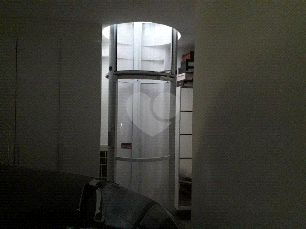 Lindo sobrado com elevador, 3 suítes, 4 vagas em Santana próximo da Braz Leme. São Paulo-SP