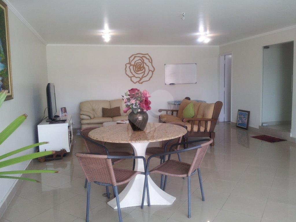 Sobrado à venda com 4 quartos, 270m² - Foto 8