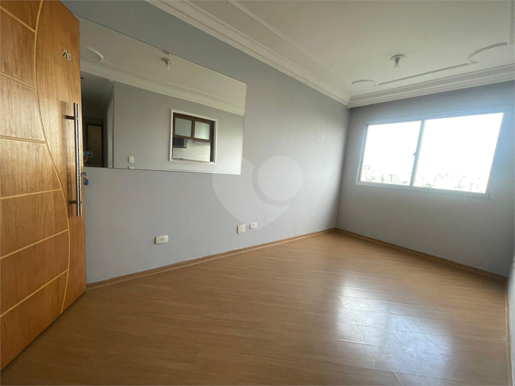 APARTAMENTO em CASA VERDE