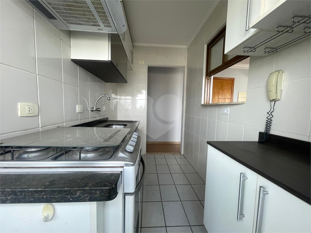 APARTAMENTO em CASA VERDE