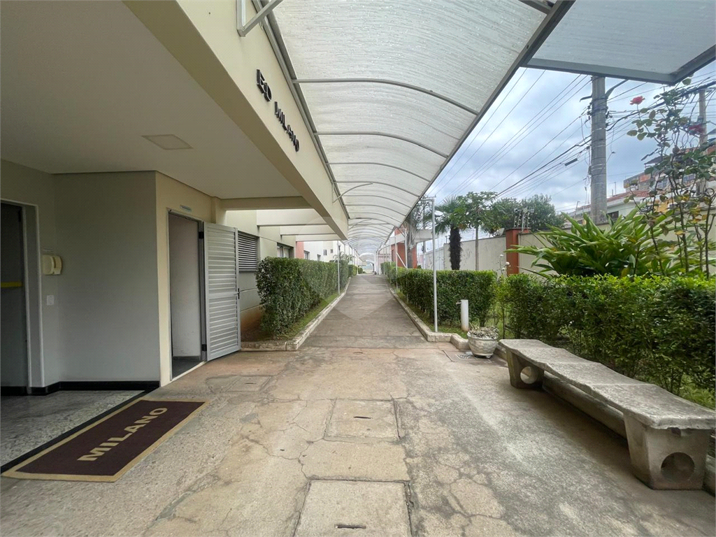 APARTAMENTO em CASA VERDE