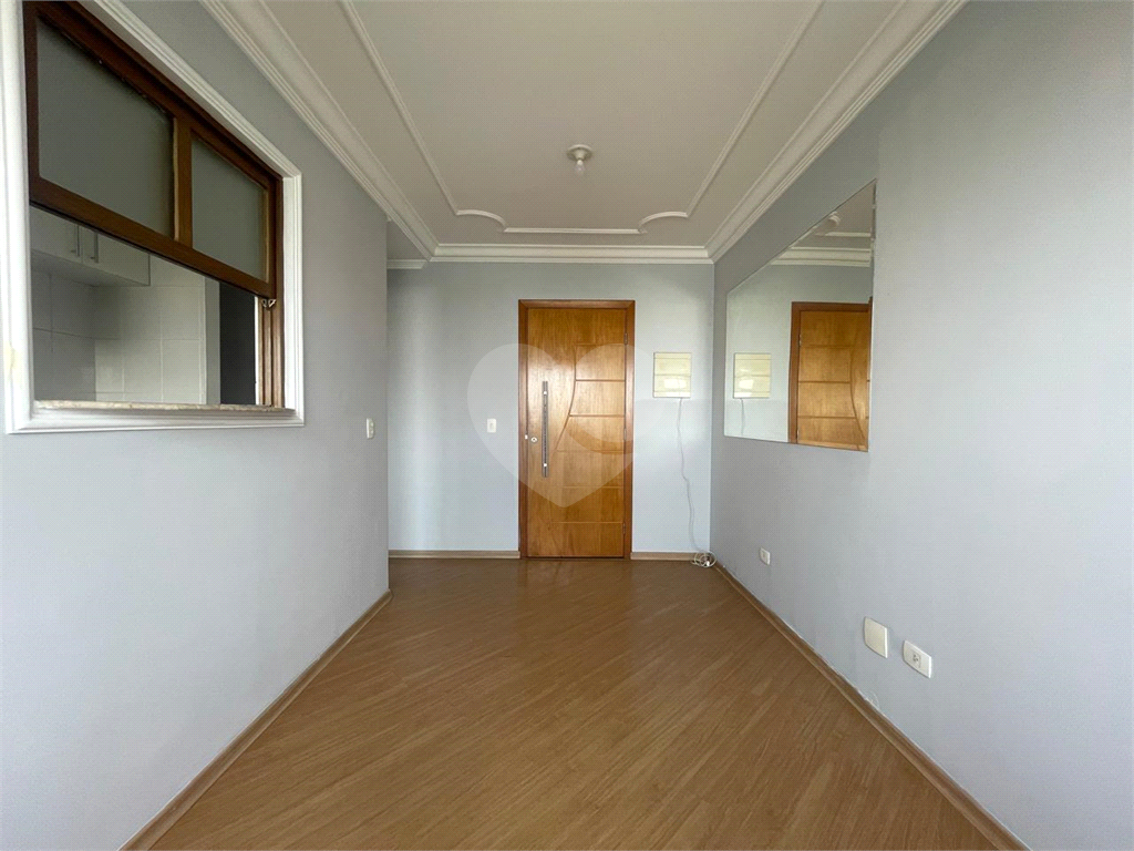 APARTAMENTO em CASA VERDE