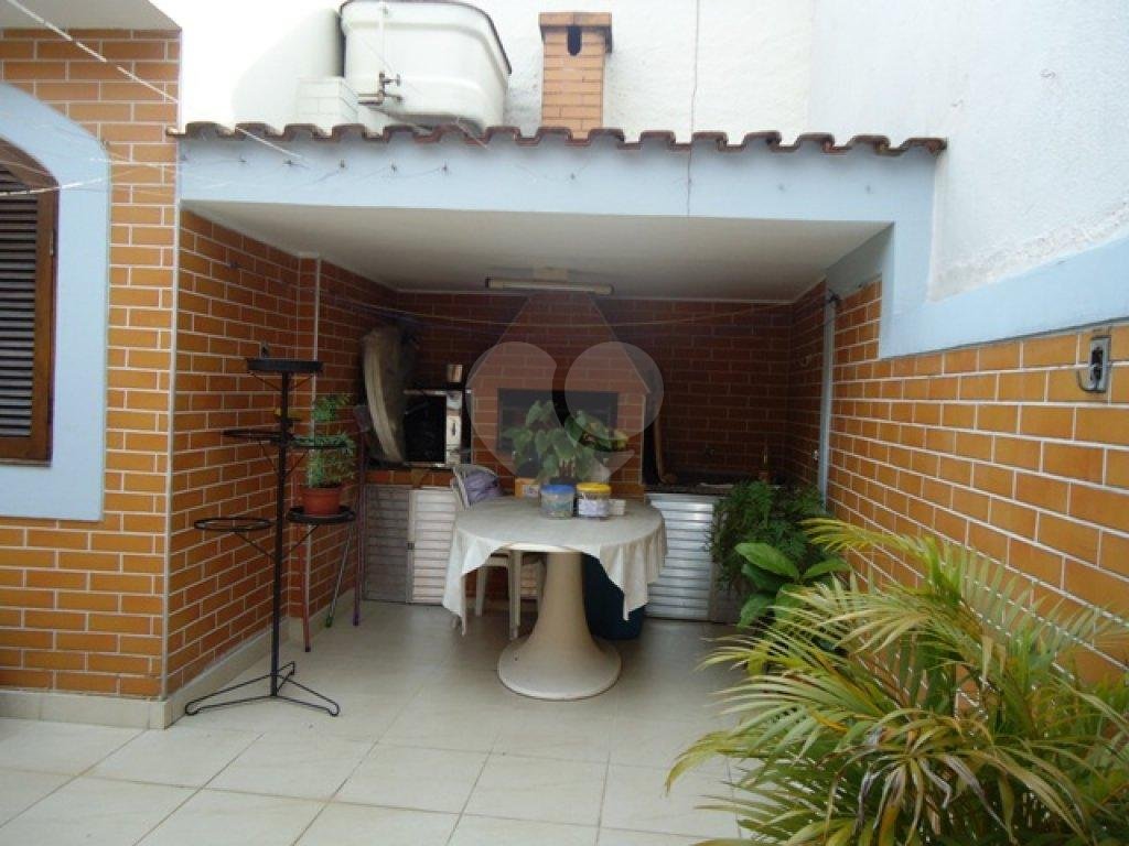 Sobrado à venda com 3 quartos, 220m² - Foto 22