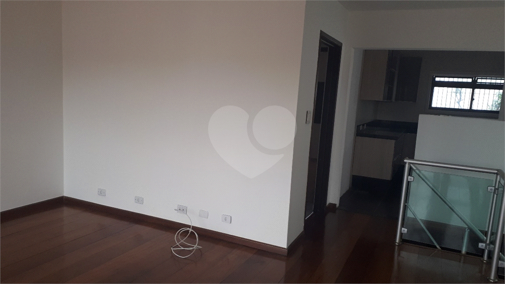 Sobrado à venda com 3 quartos, 200m² - Foto 9