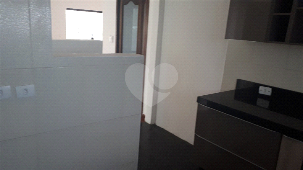 Sobrado à venda com 3 quartos, 200m² - Foto 8