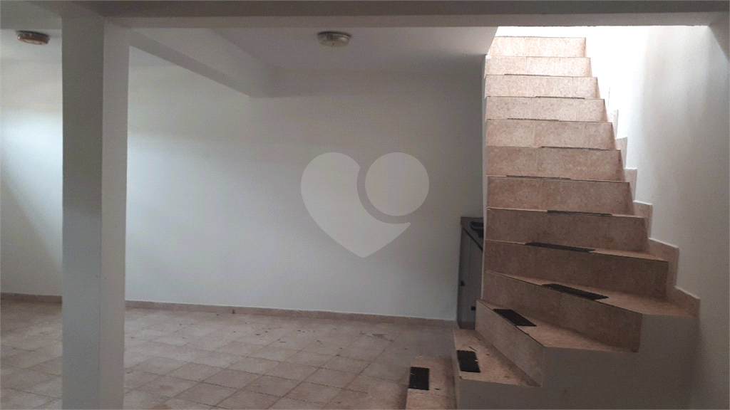 Sobrado à venda com 3 quartos, 200m² - Foto 26