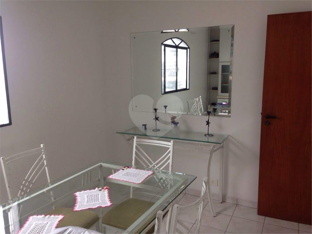 Casa à venda com 3 quartos, 1 suíte, 6 vagas, aceita permuta - Jardim Guapira - São Paulo/SP