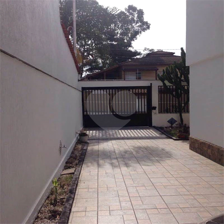 Casa à venda com 3 quartos, 1 suíte, 6 vagas, aceita permuta - Jardim Guapira - São Paulo/SP