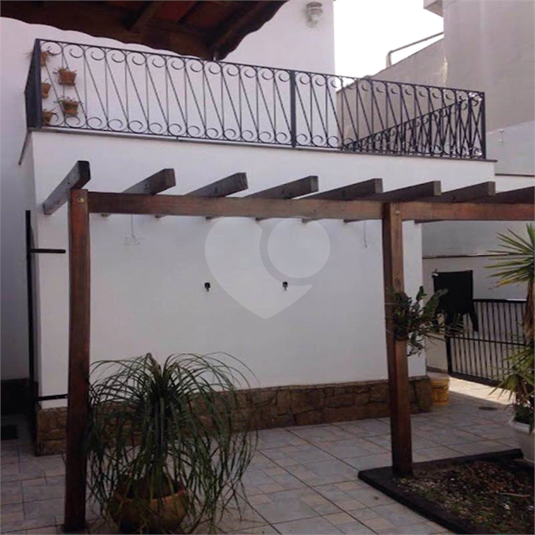 Casa à venda com 3 quartos, 1 suíte, 6 vagas, aceita permuta - Jardim Guapira - São Paulo/SP