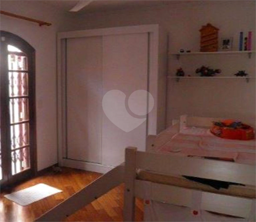 Casa à venda com 3 quartos, 1 suíte, 6 vagas, aceita permuta - Jardim Guapira - São Paulo/SP