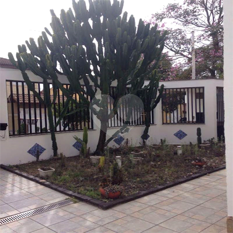 Casa à venda com 3 quartos, 1 suíte, 6 vagas, aceita permuta - Jardim Guapira - São Paulo/SP