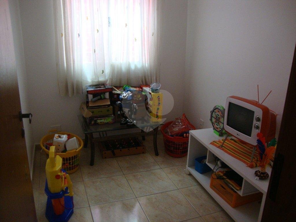 Casa à venda com 3 quartos, 1 suíte, 6 vagas, aceita permuta - Jardim Guapira - São Paulo/SP