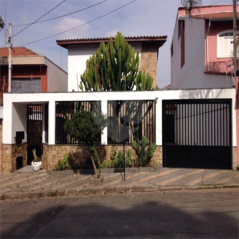 Casa à venda com 3 quartos, 1 suíte, 6 vagas, aceita permuta - Jardim Guapira - São Paulo/SP