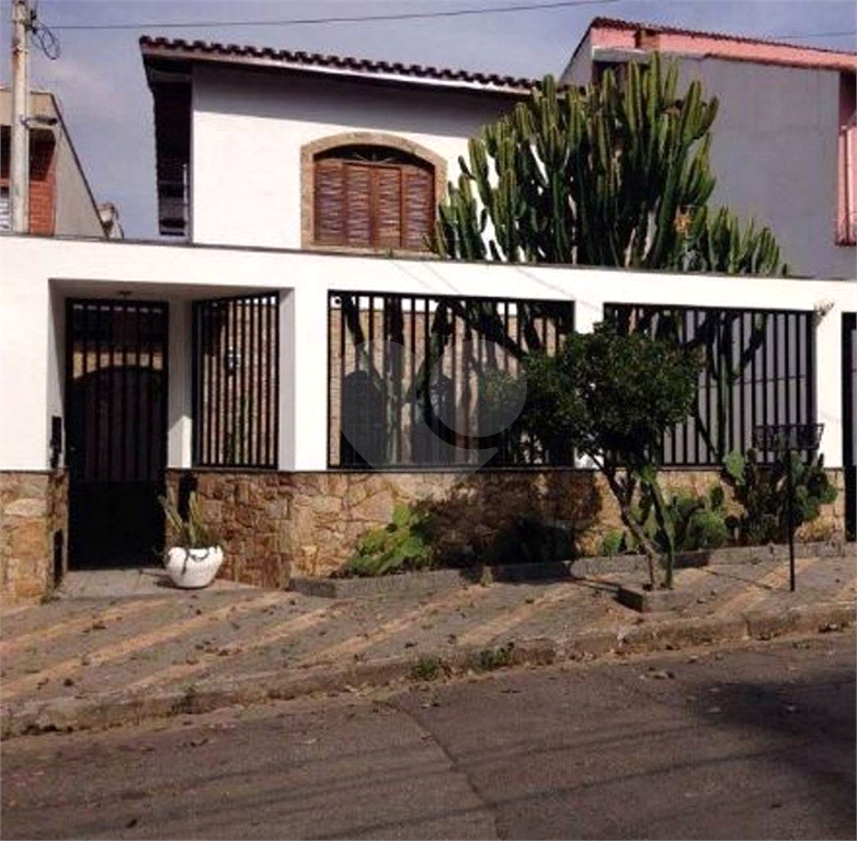 Casa à venda com 3 quartos, 1 suíte, 6 vagas, aceita permuta - Jardim Guapira - São Paulo/SP