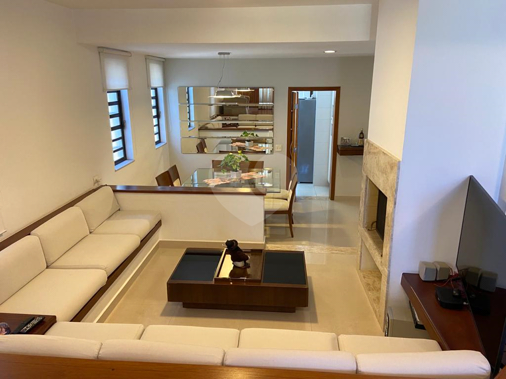 Sobrado à venda com 3 quartos, 205m² - Foto 11