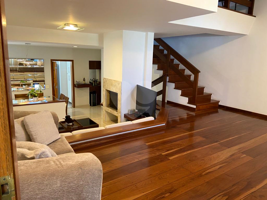 Sobrado à venda com 3 quartos, 205m² - Foto 8