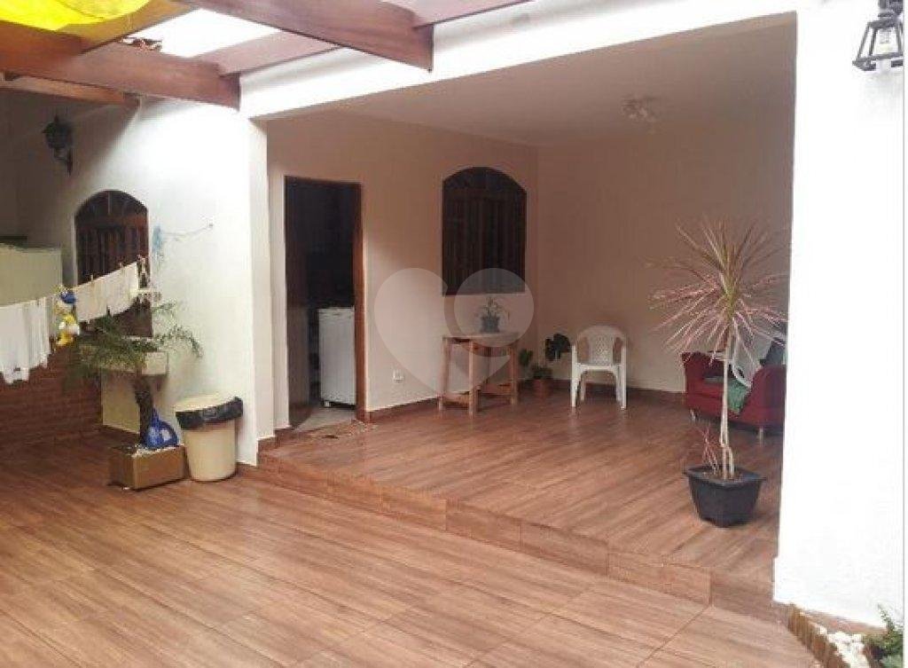 Sobrado à venda com 5 quartos, 250m² - Foto 8