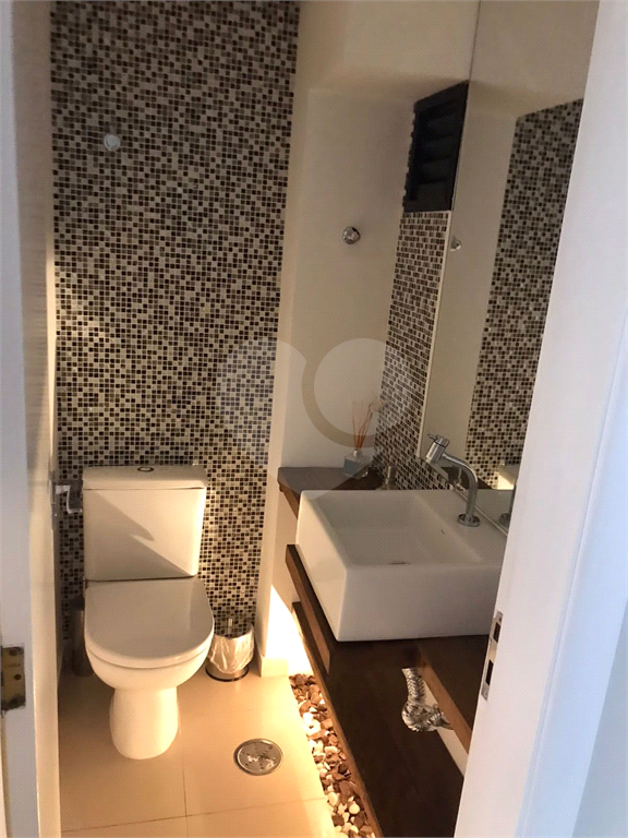 APARTAMENTO em SANTANA