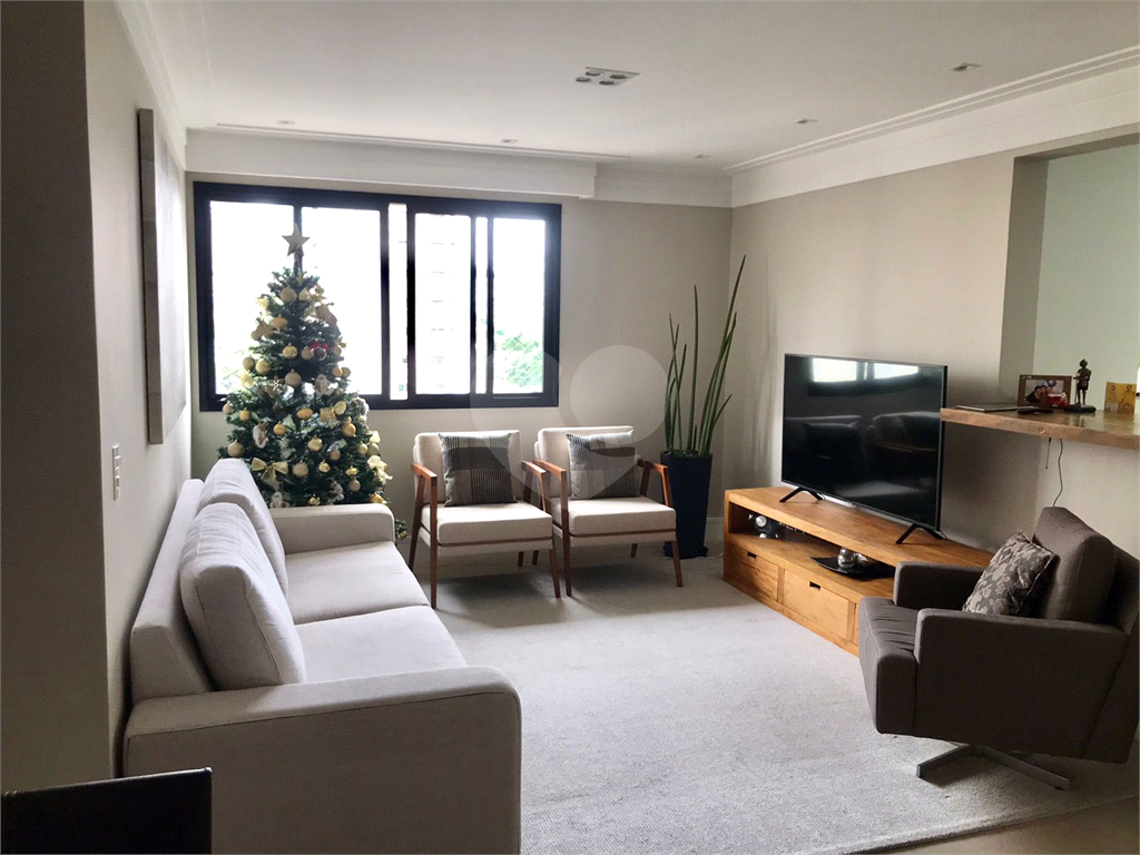 APARTAMENTO em SANTANA