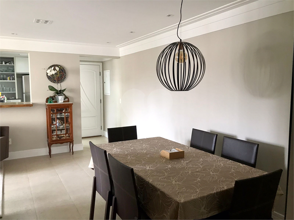 APARTAMENTO em SANTANA