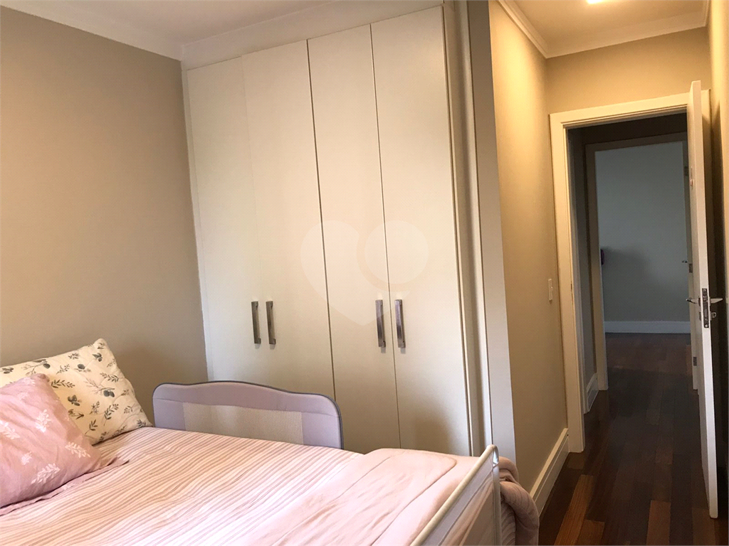 APARTAMENTO em SANTANA
