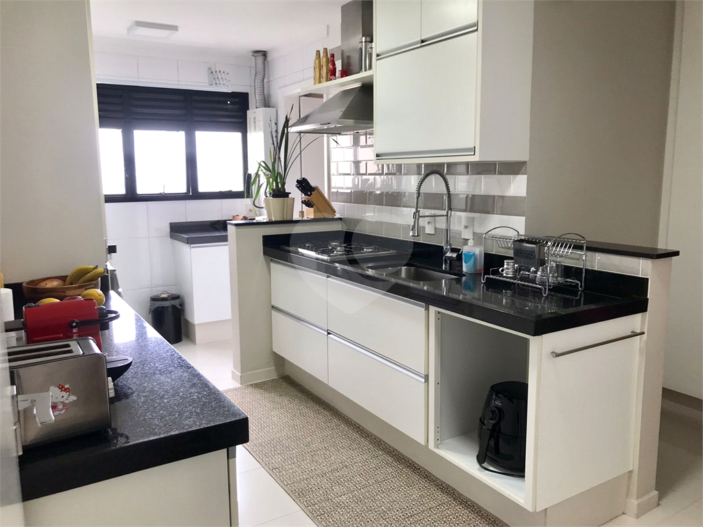 APARTAMENTO em SANTANA