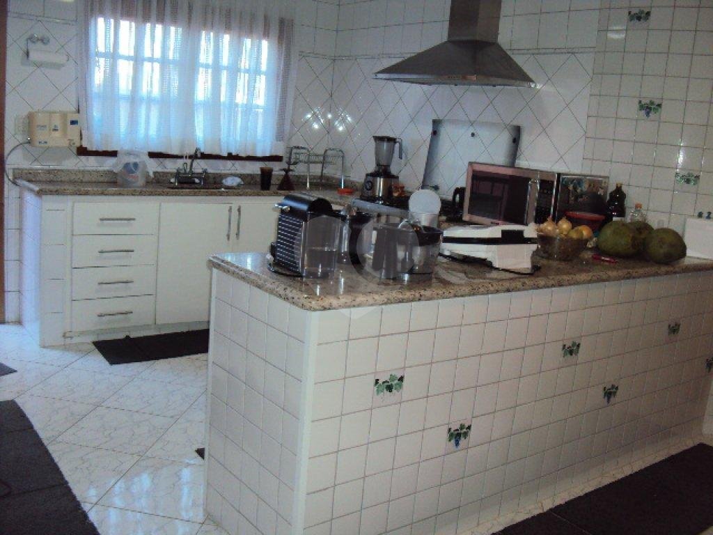 Sobrado à venda com 3 quartos, 300m² - Foto 9