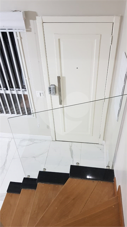 sobrado condomínio fechado - Venda e Locação  