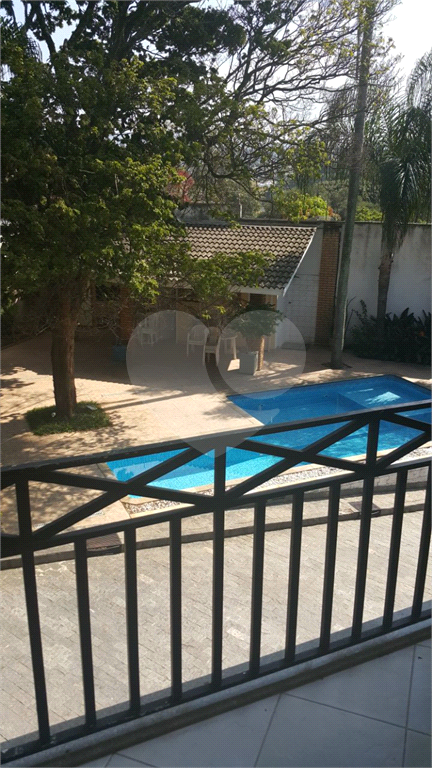 sobrado condomínio fechado - Venda e Locação  