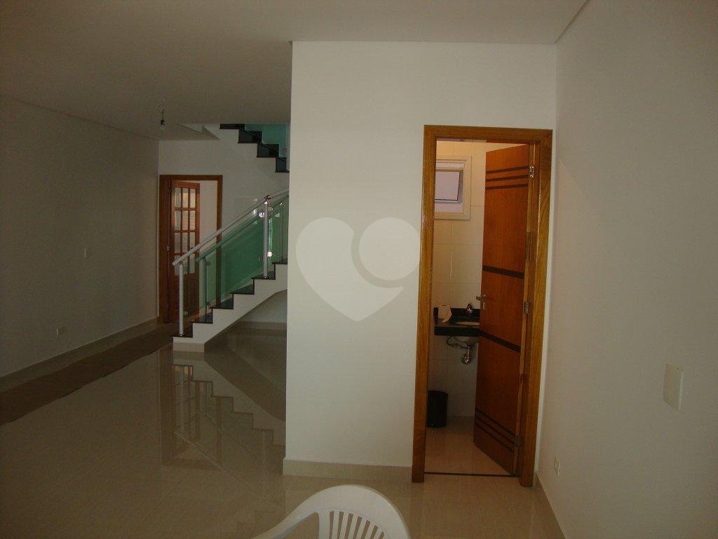 Sobrado à venda com 3 quartos, 220m² - Foto 1