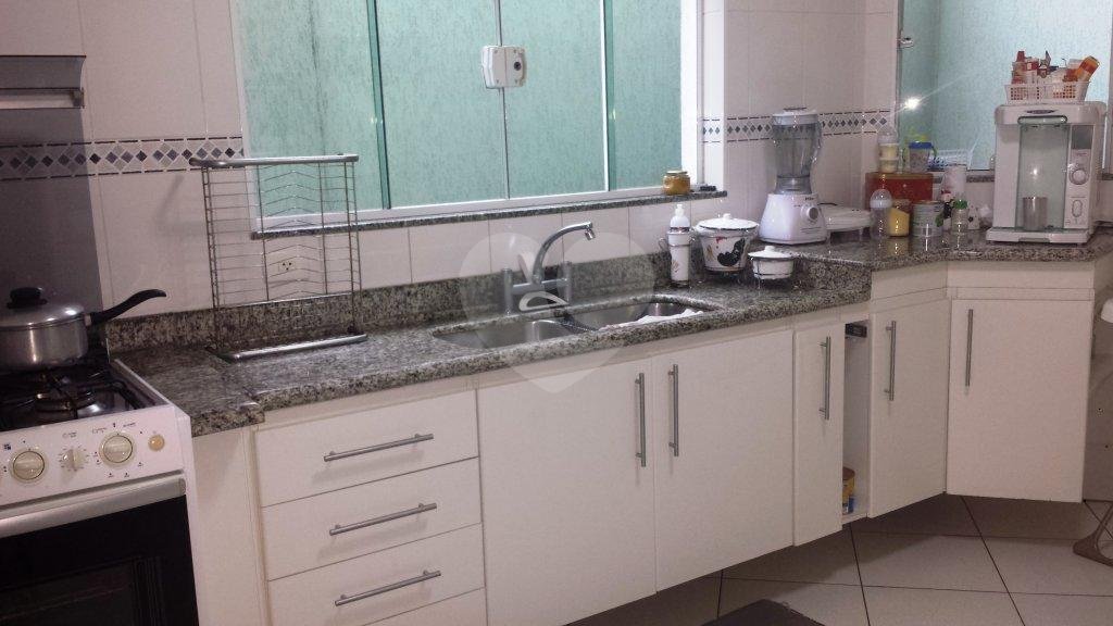 Sobrado à venda com 3 quartos, 222m² - Foto 27