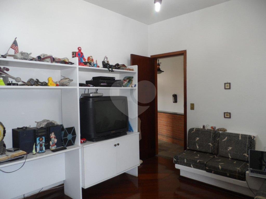 Casa à venda com 3 quartos, 298m² - Foto 6