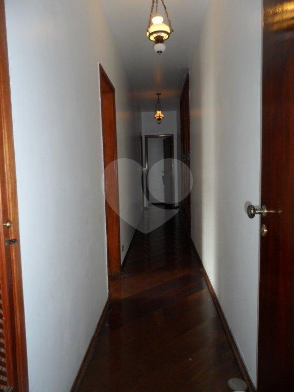 Casa à venda com 3 quartos, 298m² - Foto 9