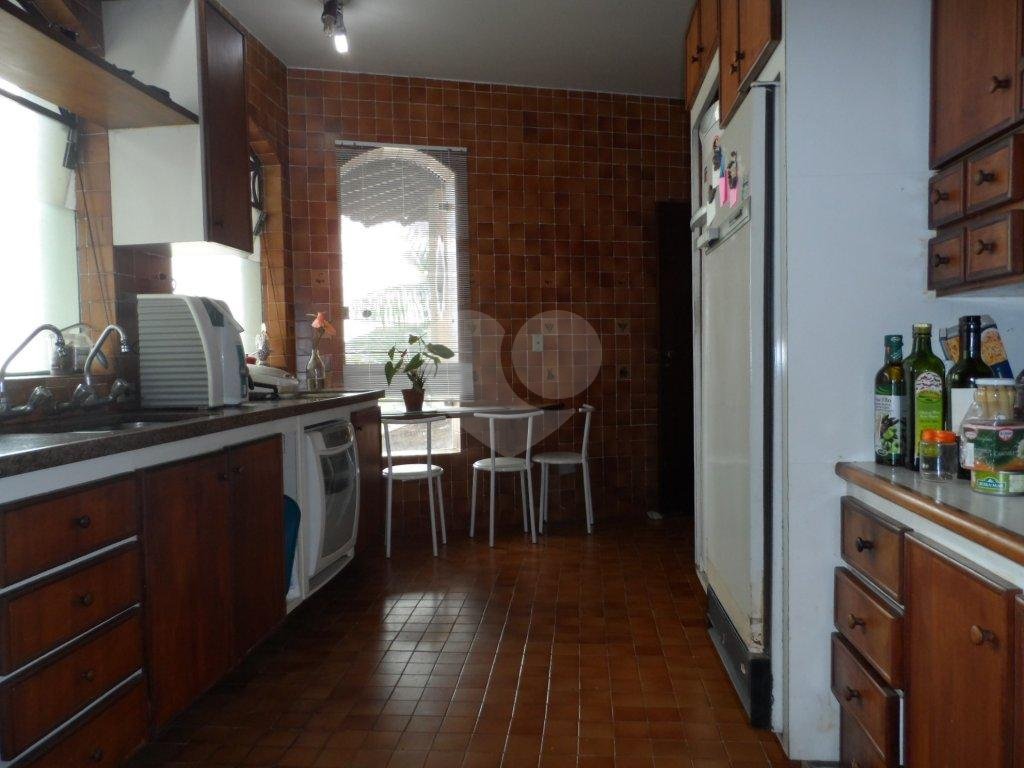 Casa à venda com 3 quartos, 298m² - Foto 21