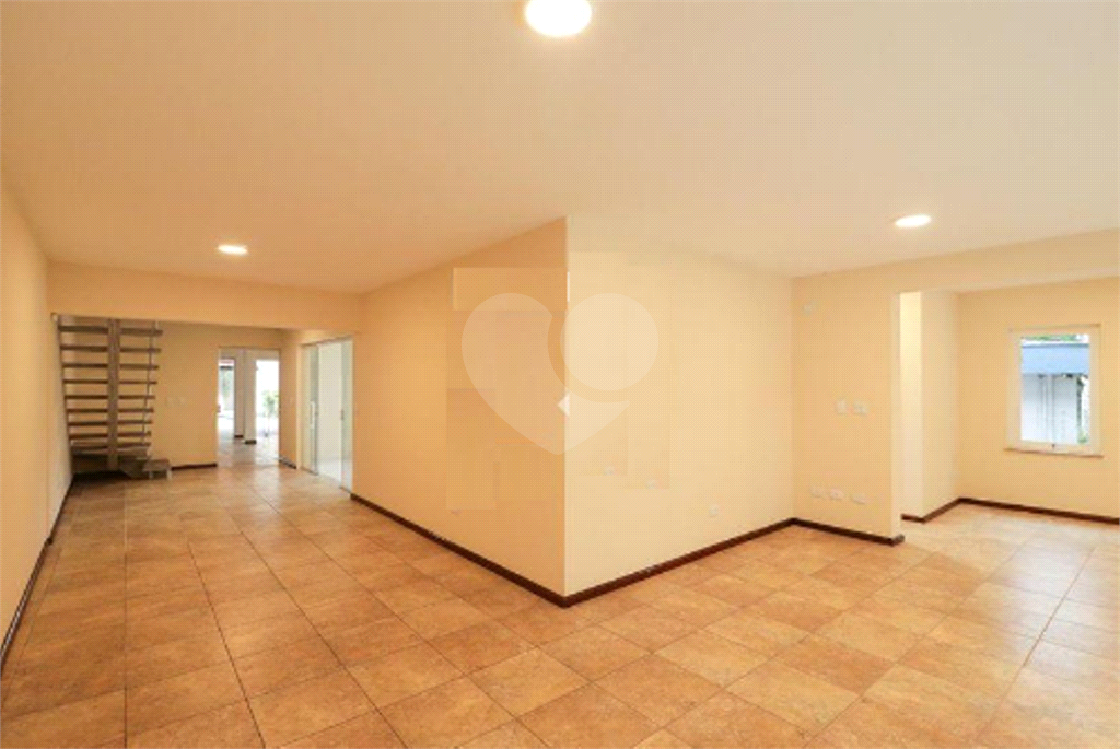 Mandaqui/Jardim Paraíso Sobrado de Alto Padrão à venda com  370 m? 4 suítes e piscina!              