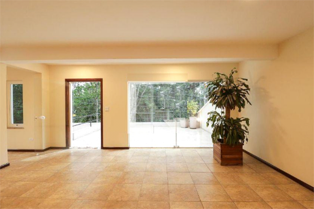 Mandaqui/Jardim Paraíso Sobrado de Alto Padrão à venda com  370 m? 4 suítes e piscina!              