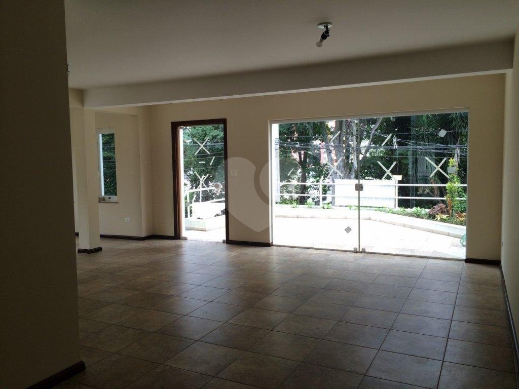 Mandaqui/Jardim Paraíso Sobrado de Alto Padrão à venda com  370 m? 4 suítes e piscina!              