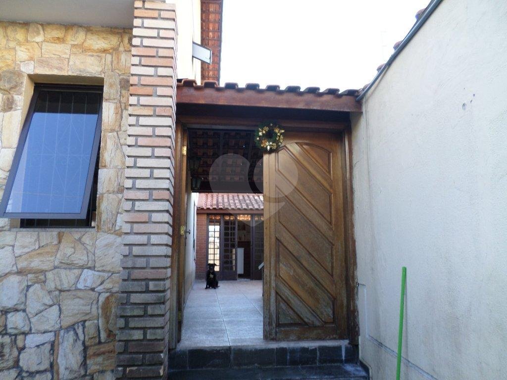 SOBRADO em JARDIM PERI