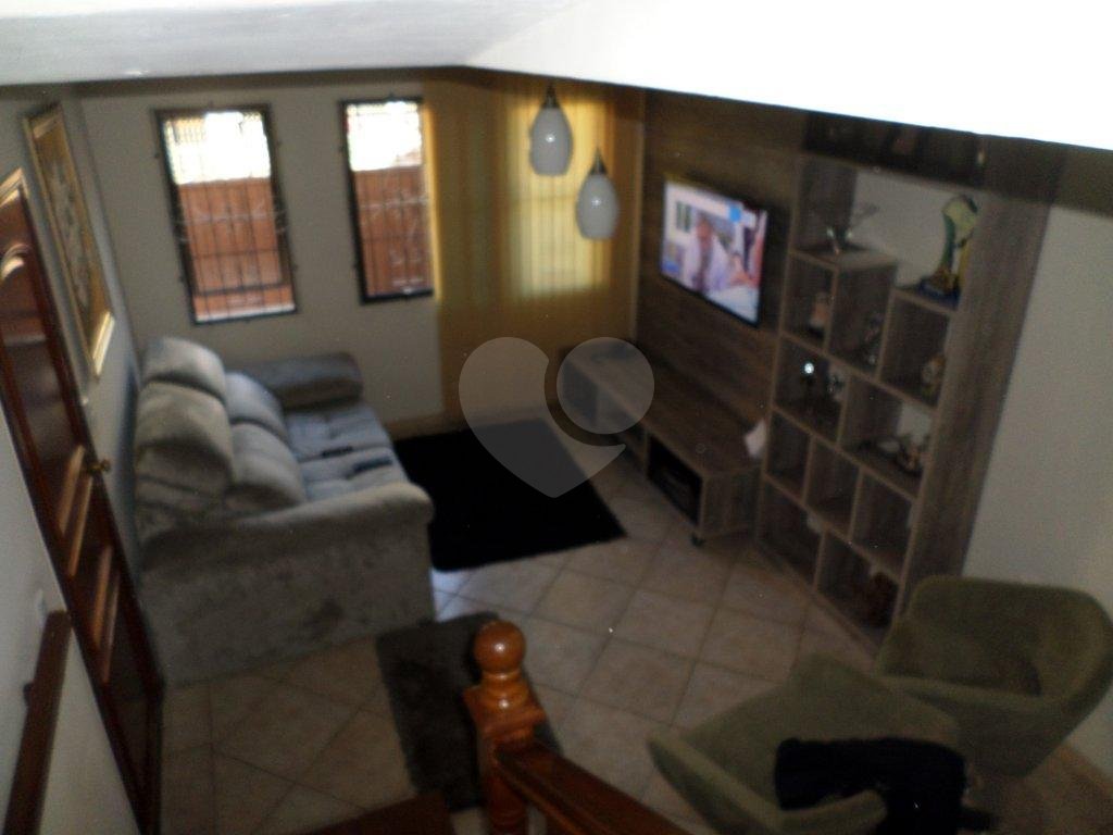 SOBRADO em JARDIM PERI