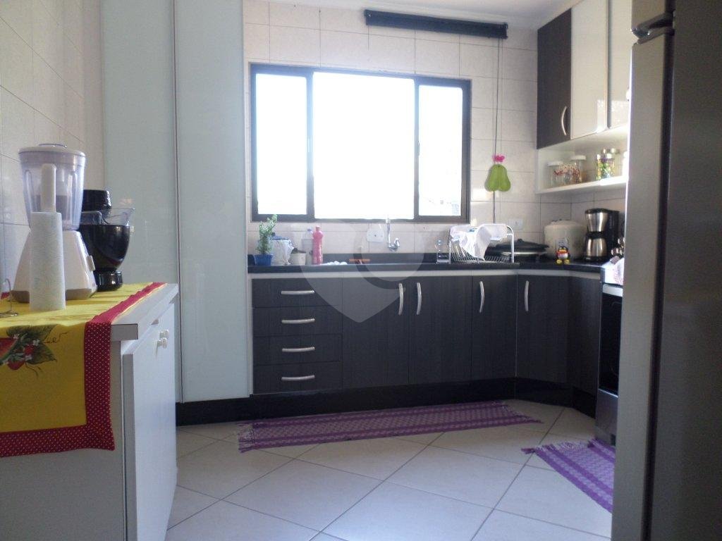 SOBRADO em JARDIM PERI