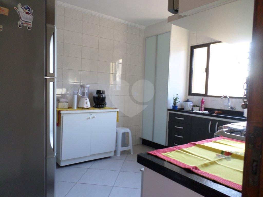 SOBRADO em JARDIM PERI