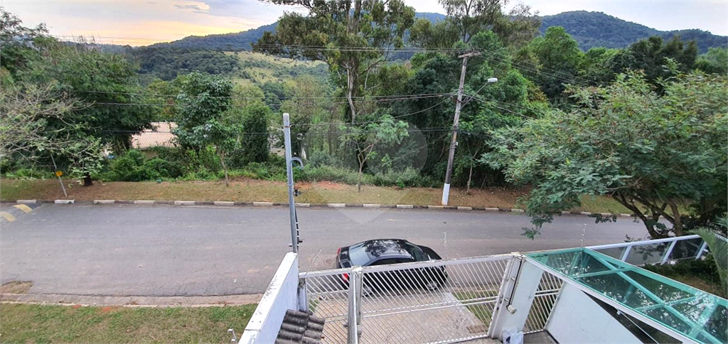 SOBRADO em JARDIM PERI