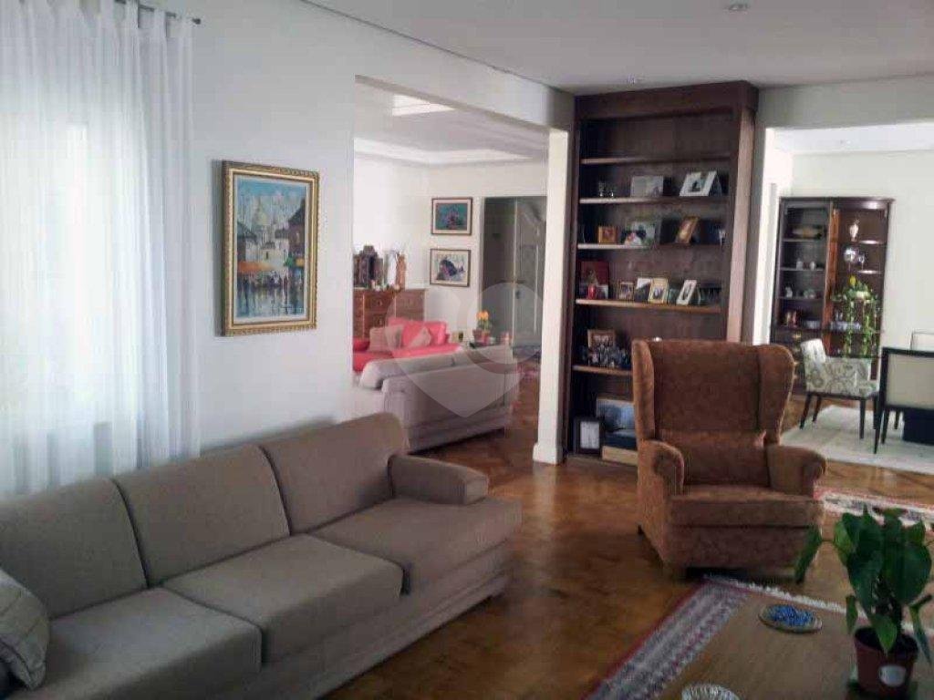 APARTAMENTO em BELA VISTA